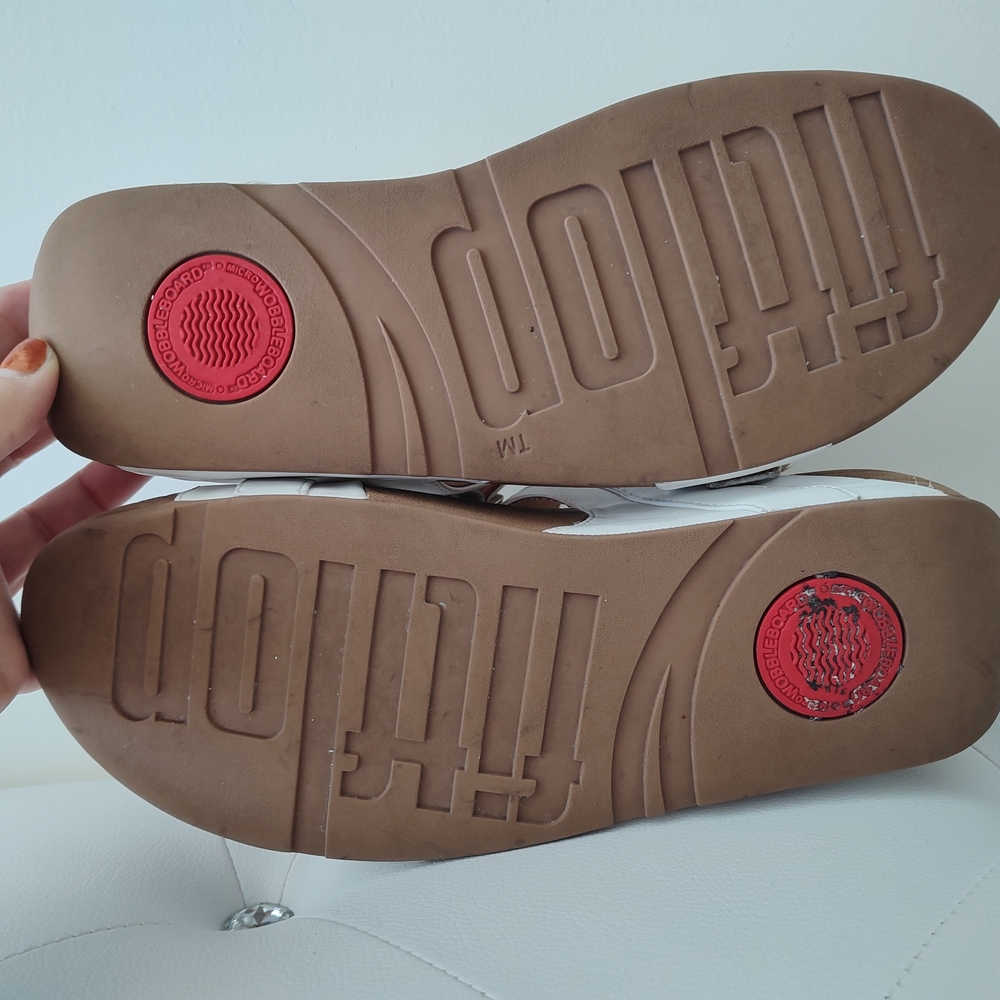 ~~FITFLOP🤍 Lulu Sandals~~ - Picture 5 of 8